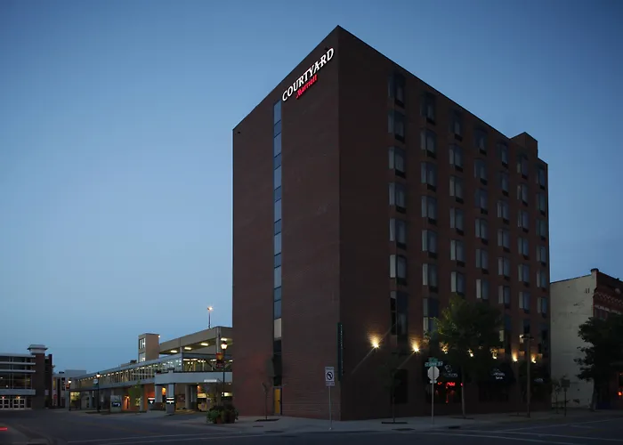 Courtyard By Marriott St. Cloud